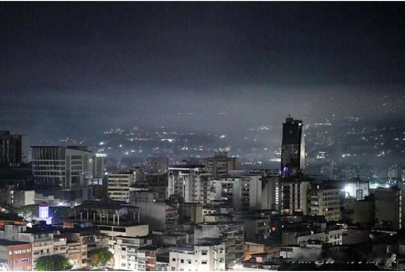 在美国军队袭击委内瑞拉并抓获其总统尼古拉斯 · 马杜罗之后，现在委内瑞拉谁说了算