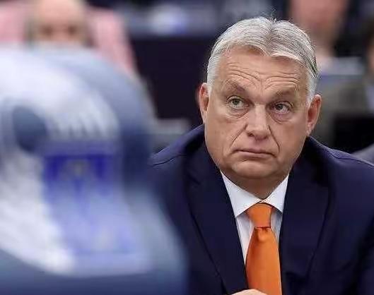 欧尔班直接硬刚泽连斯基了，欧尔班表示乌克兰如果继续封锁俄罗斯向欧洲国家的石油输送