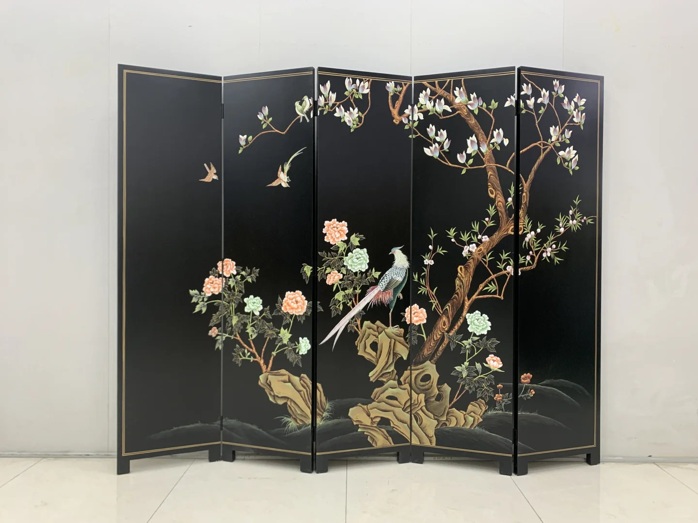 立体花鸟艺术，尽显中式典雅之美