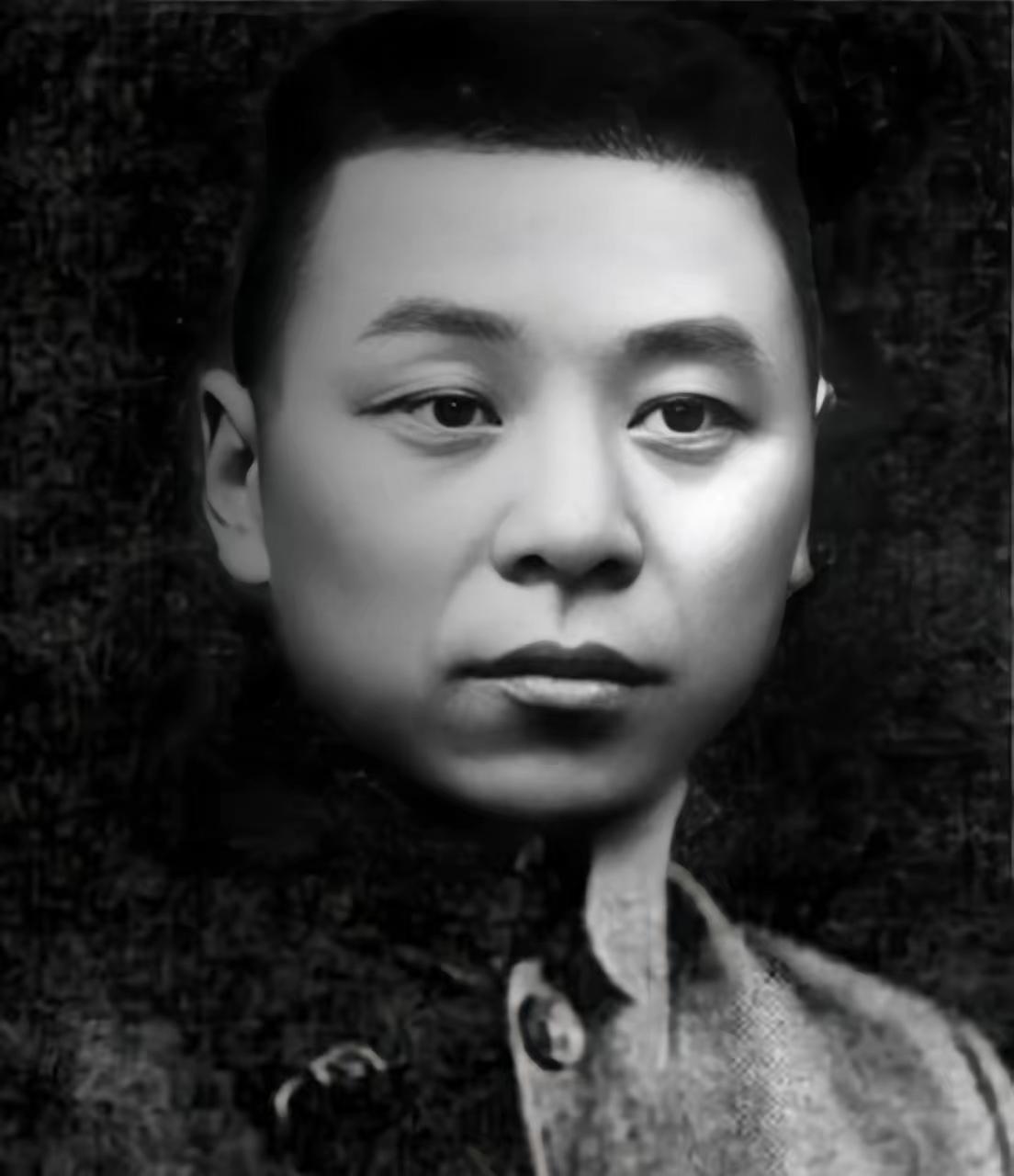 他2天消灭日军2将军，娶了40位姨太，拿枪敢打红卫兵，活了83岁。这个人就是川军