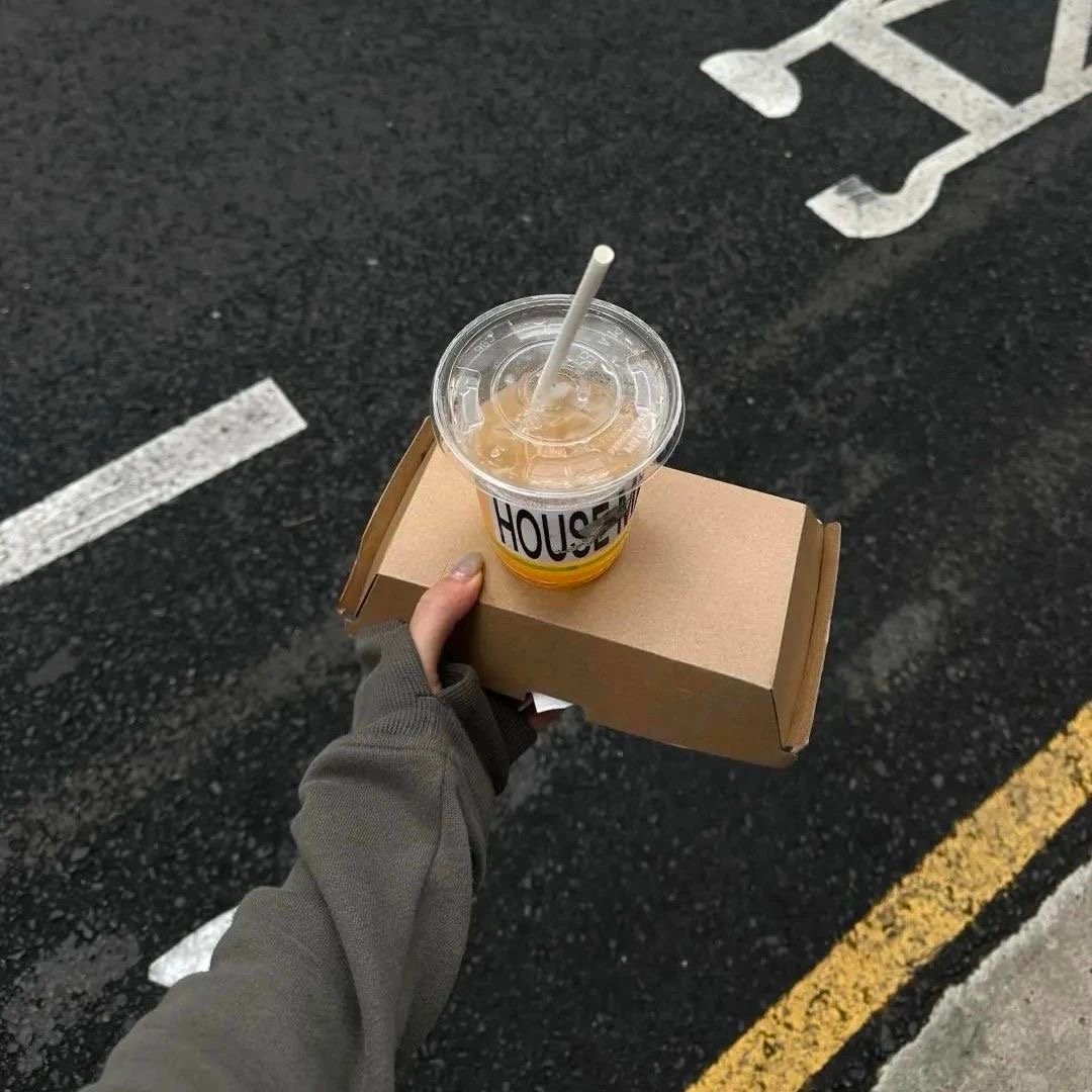𝑨𝒍𝒍 𝒕𝒉𝒆 𝒃𝒆𝒔𝒕‘♥︎无人扶我青云志，我自吃饱上班去