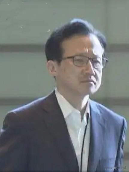 安倍心腹公然叫嚣“武力介入台海”！
​日本国家安全保障局前局长北村滋昨天（9日）