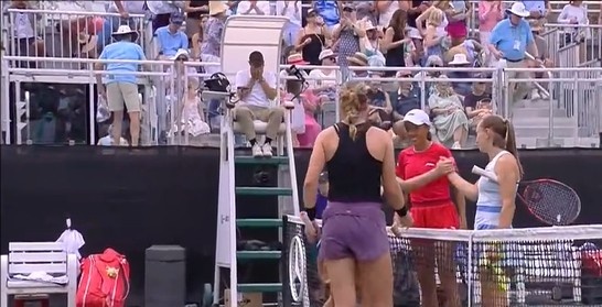 头号种子张帅/克鲁尼奇组合0-2输球，止步WTA500查尔斯顿双打8强