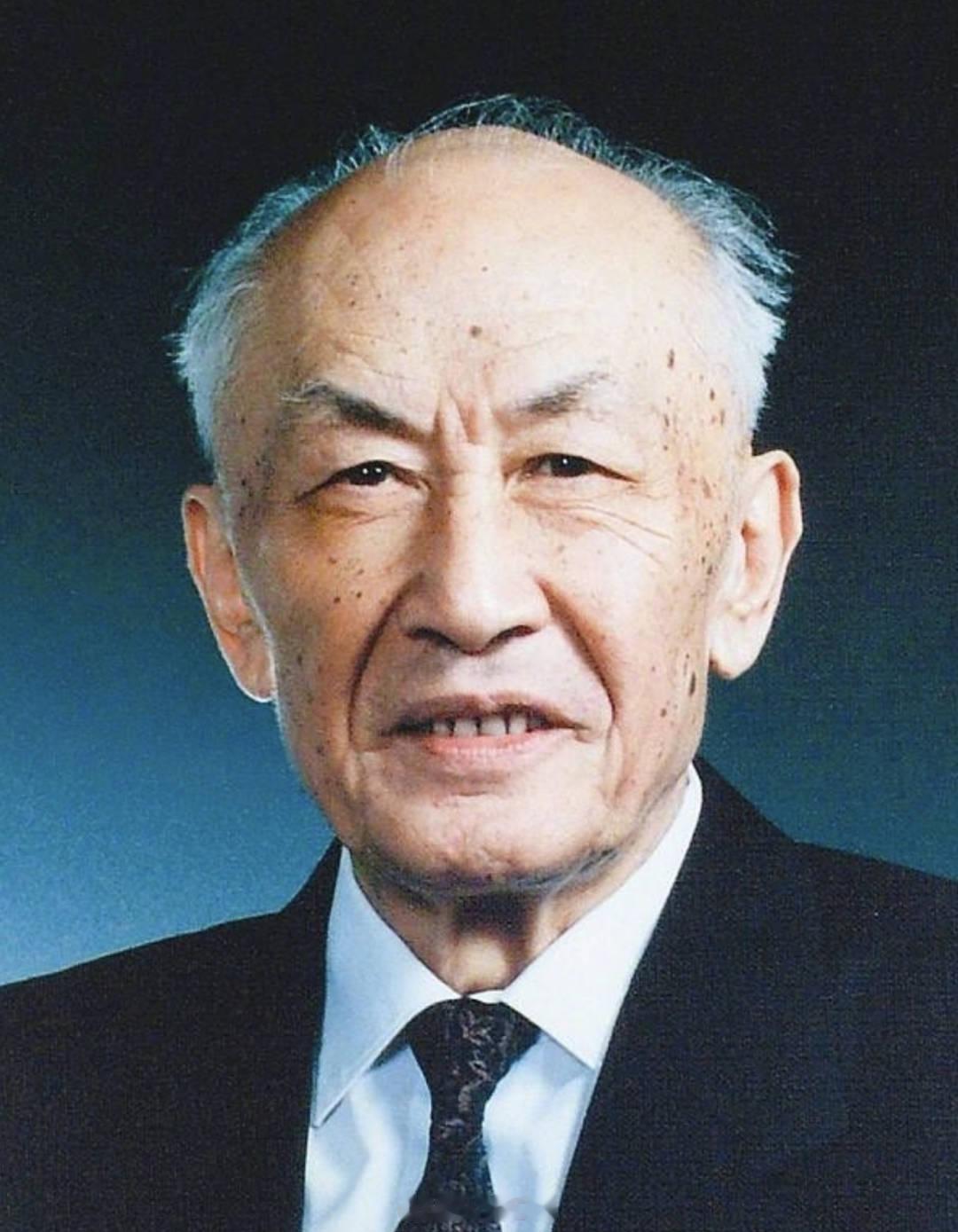 1946年，22岁的朱光亚被吴大猷选中，作为"种子计划"的成员赴美学习原子弹技术
