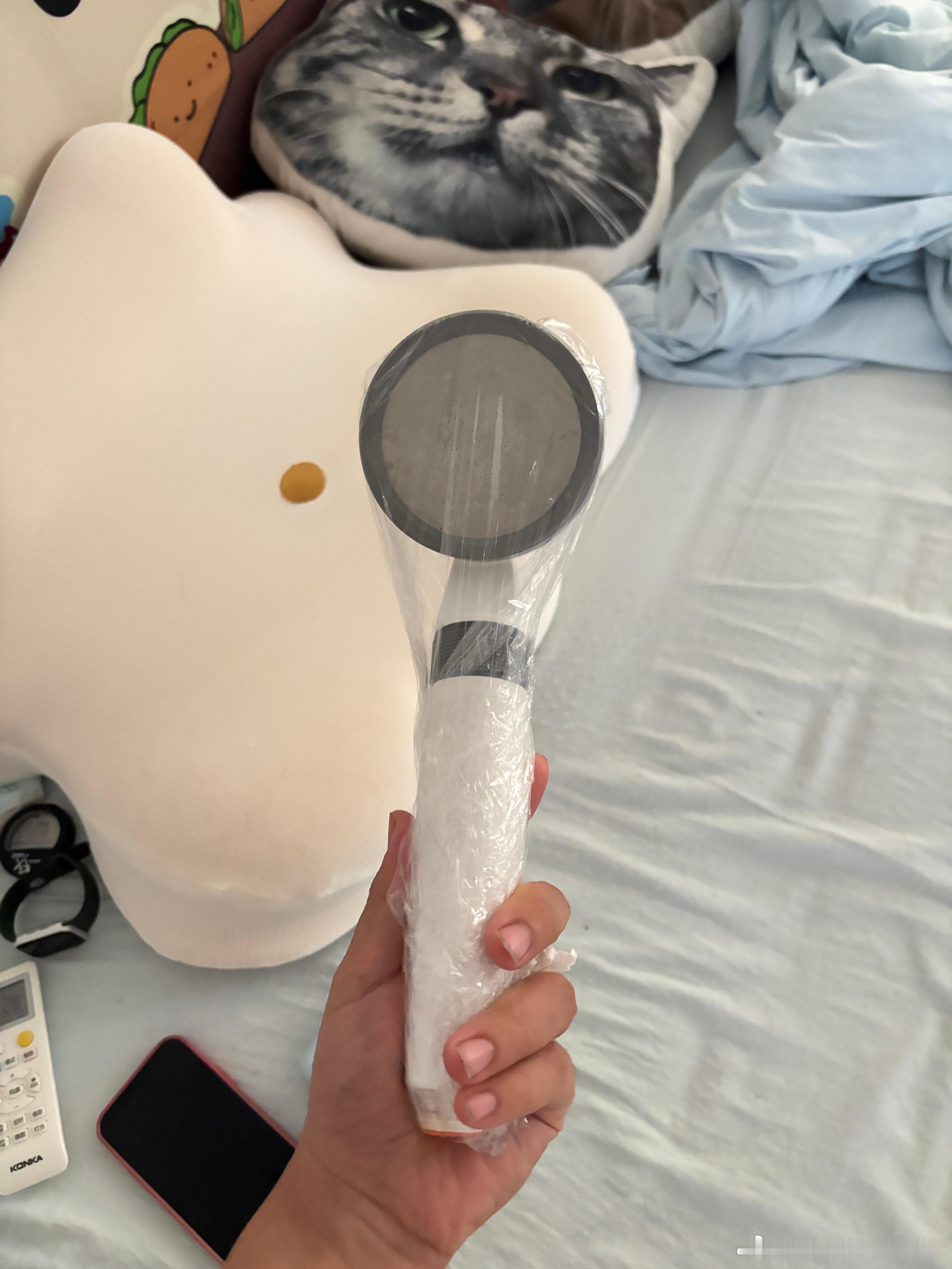 pr合作的两个品都被我从广州带到了上海神气小鹿已经是我的年度最爱用枕头了，自不必