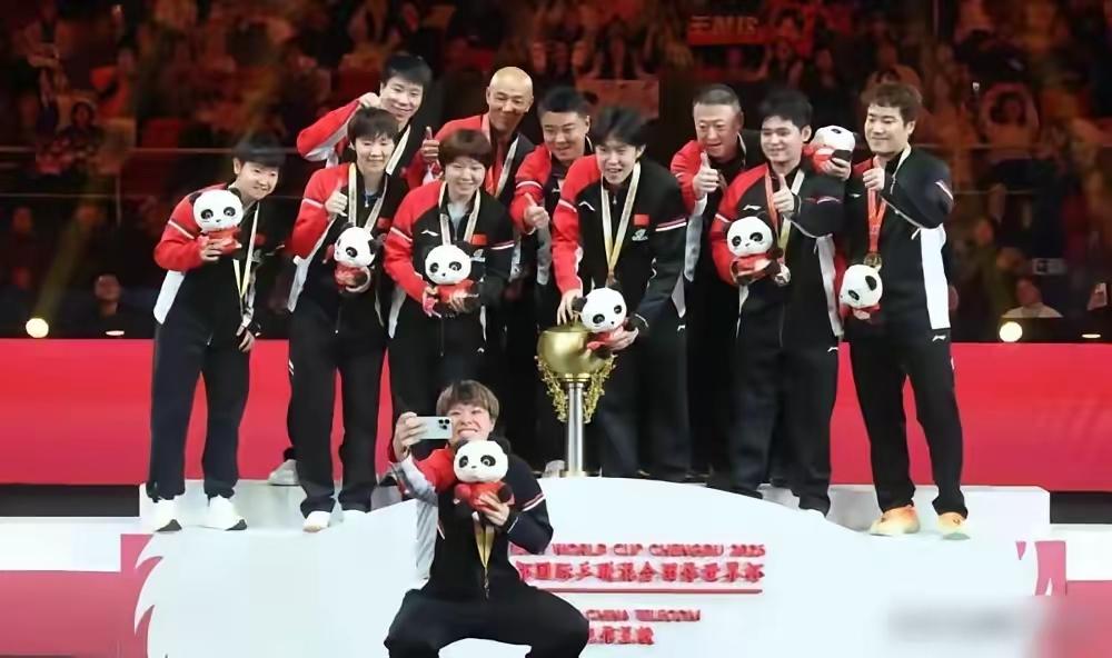 赛场有风有雨，拼搏从不缺席。
把最真诚的鼓励，送给每一位为国而战的国乒队员:
孙