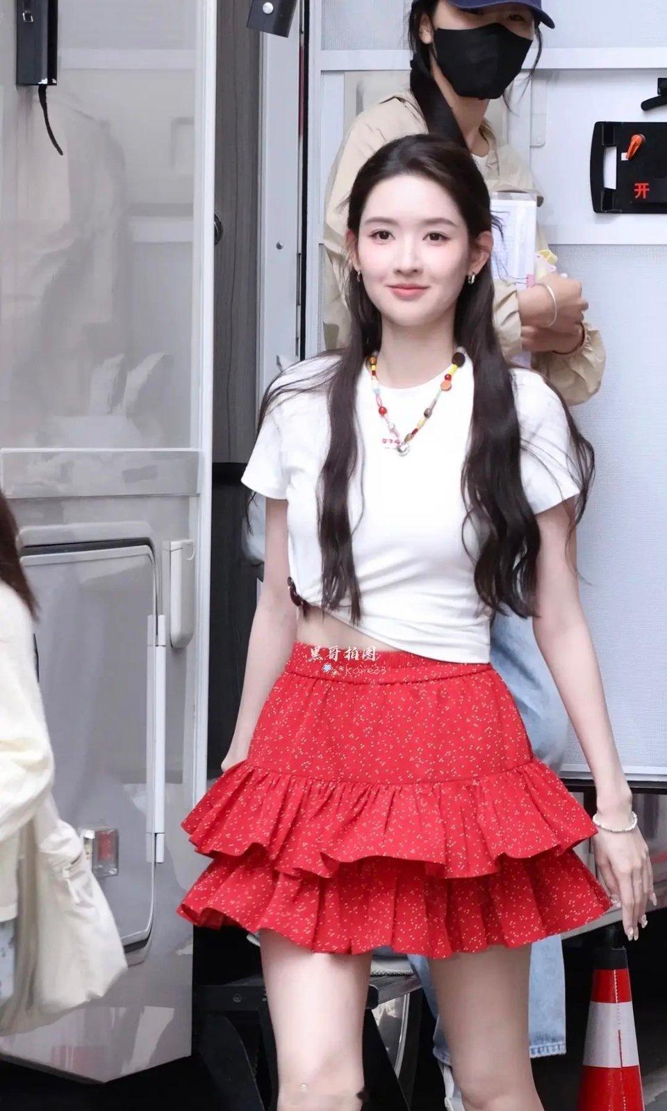 王玉雯以后真挺适合拍都市剧的，这么多愁衣服都能驾驭得了 