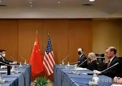 中美两国有什么可谈的？不要再抱有幻想了

在全球化日益加深的今天，中美两国作为世