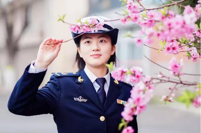 新兵最容易踩的6个“天坑”，20年老兵用血泪给你排雷！


老班长在部队摸爬滚打