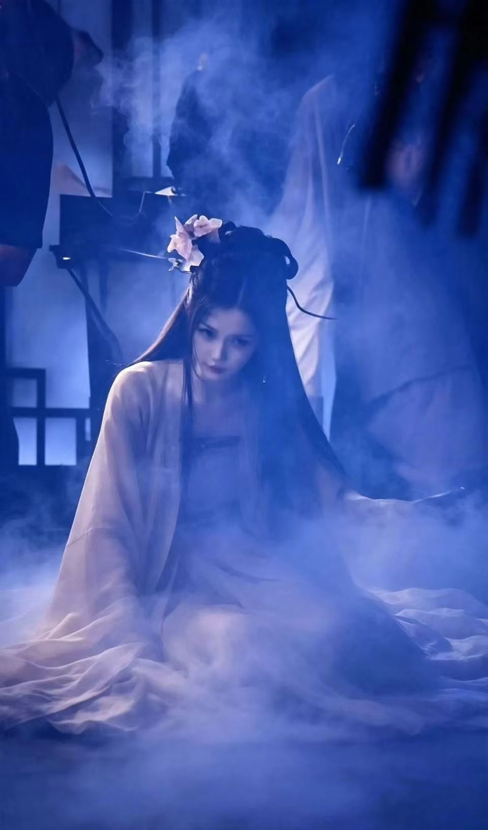 倩女幽魂[音乐] 有老灵魂的人懂我吗？哥哥的歌喉已经在耳畔响起了 人生路～美梦似