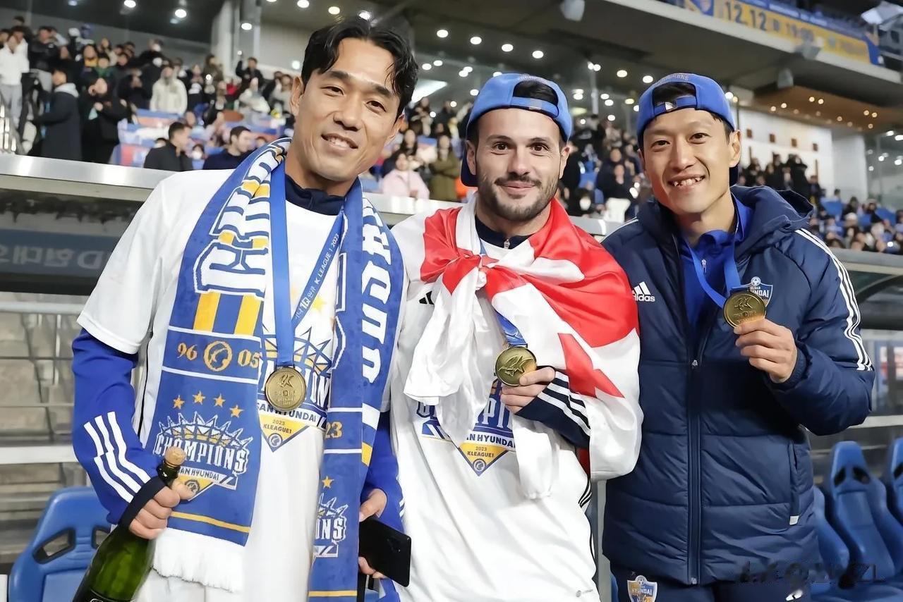 泰山队挖到宝了，泰山队2024外援三叉戟集结。
  德转确认蔚山HD队30岁边锋