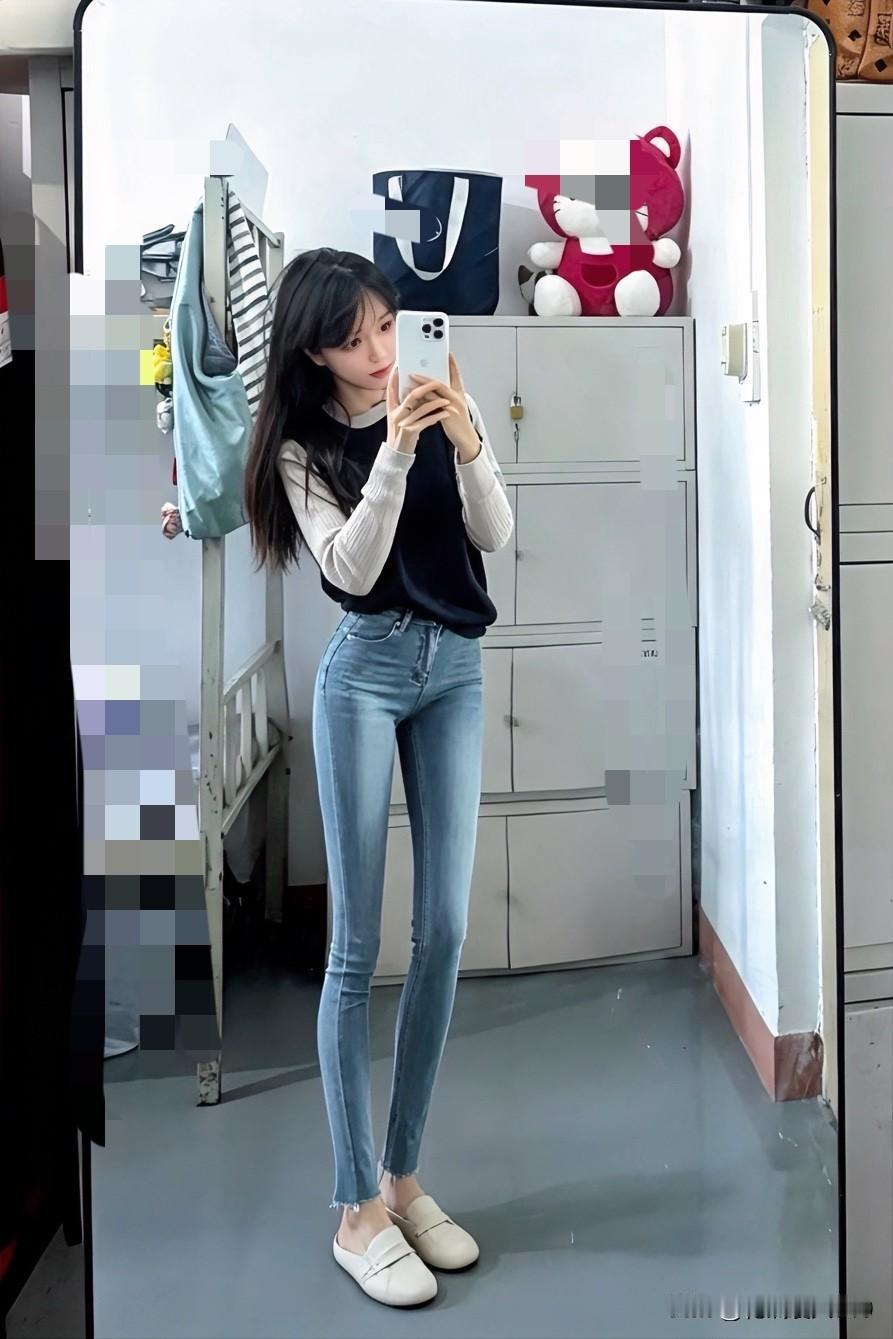 女生怎么穿紧身裤才好看
