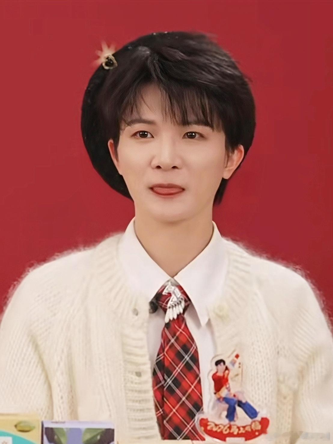 周深 ✨周深京都念慈庵普通食品全球代言人 ✨周深首位内地歌手登香港启德主场 【小