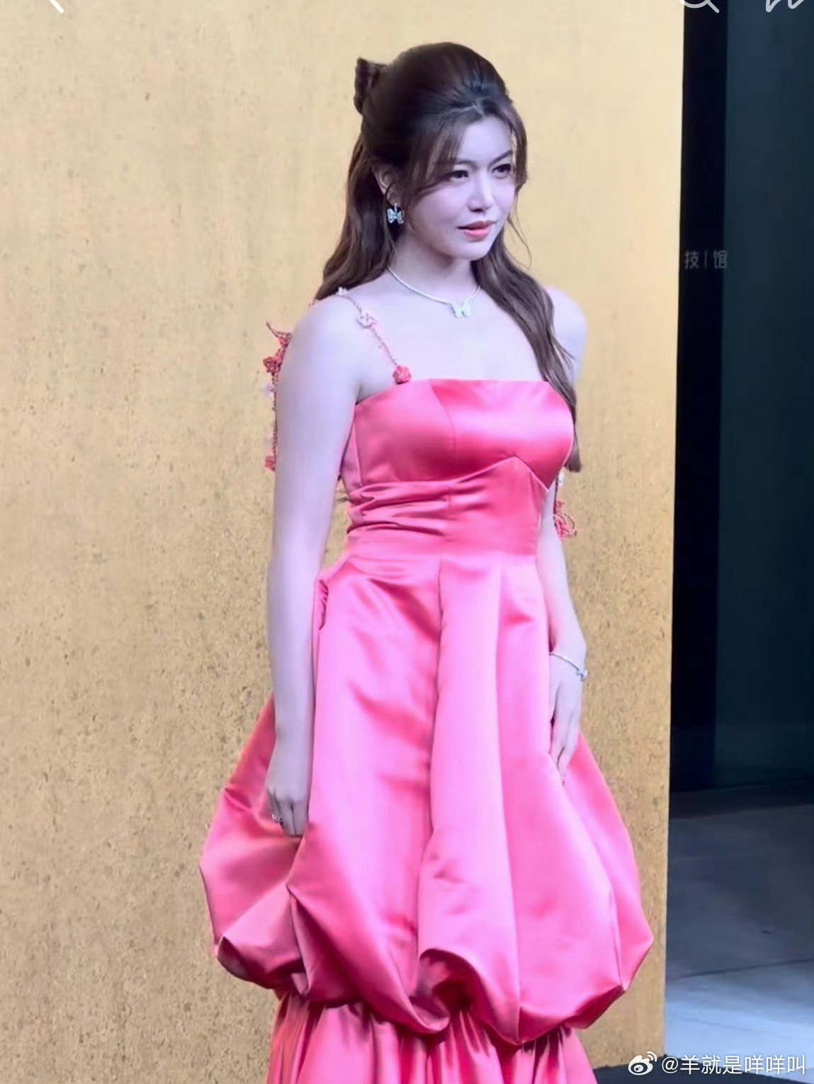 VOGUE红毯你觉得哪位女明星的表现力更好呢陈妍希 易梦玲 杨超越 白鹿 张予曦