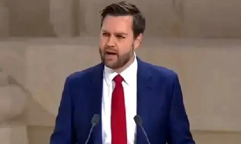 美国现在想敲伊朗的桌子，手里却少了几张牌。
 
1月13日，副总统万斯放话，伊朗