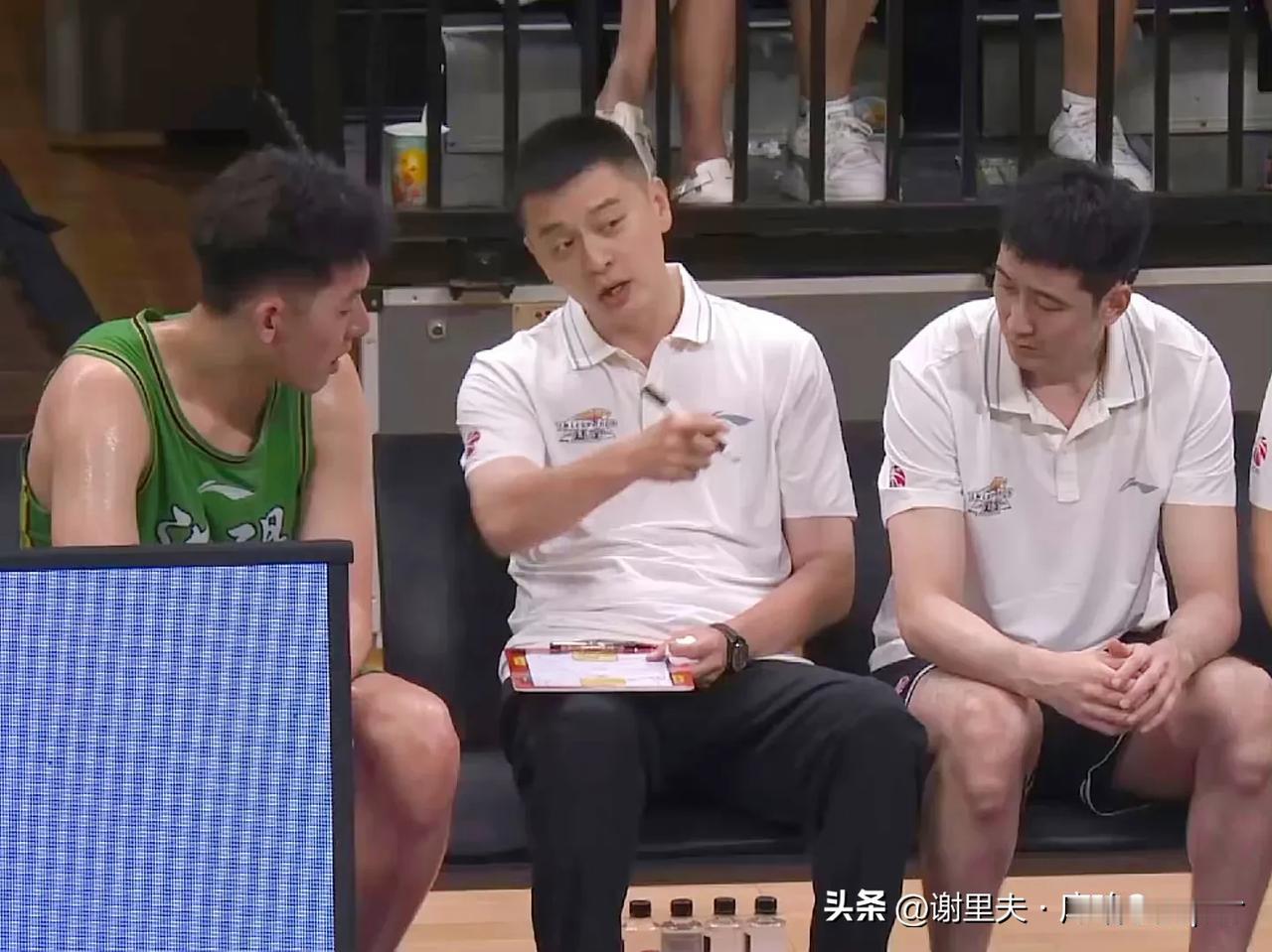 杨鸣只用一场邀请赛，就明白一个道理：原来辽宁队新老交替不都像广东那样种三年“番薯