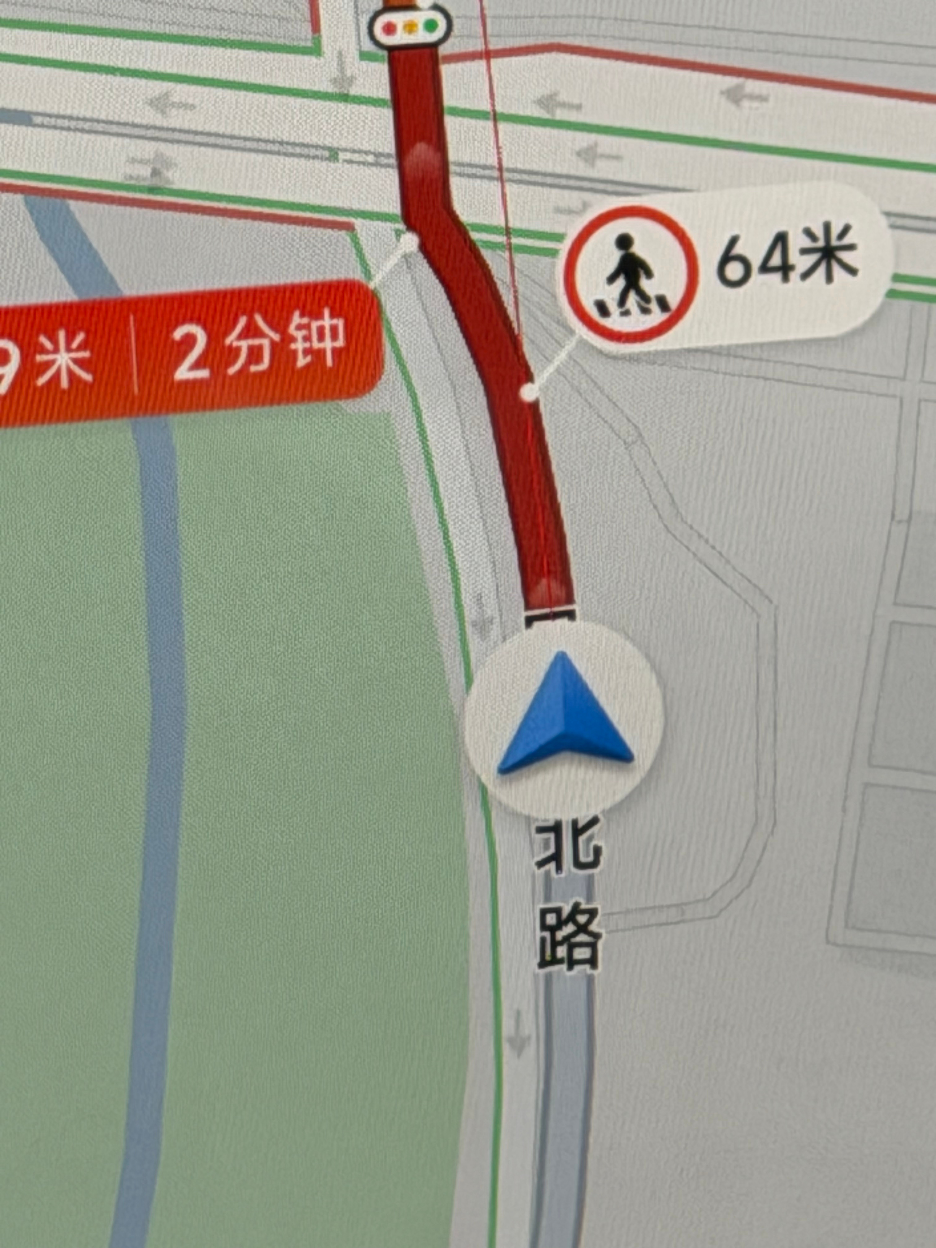 感受到假期威力了，7公里的路走了1小时... 