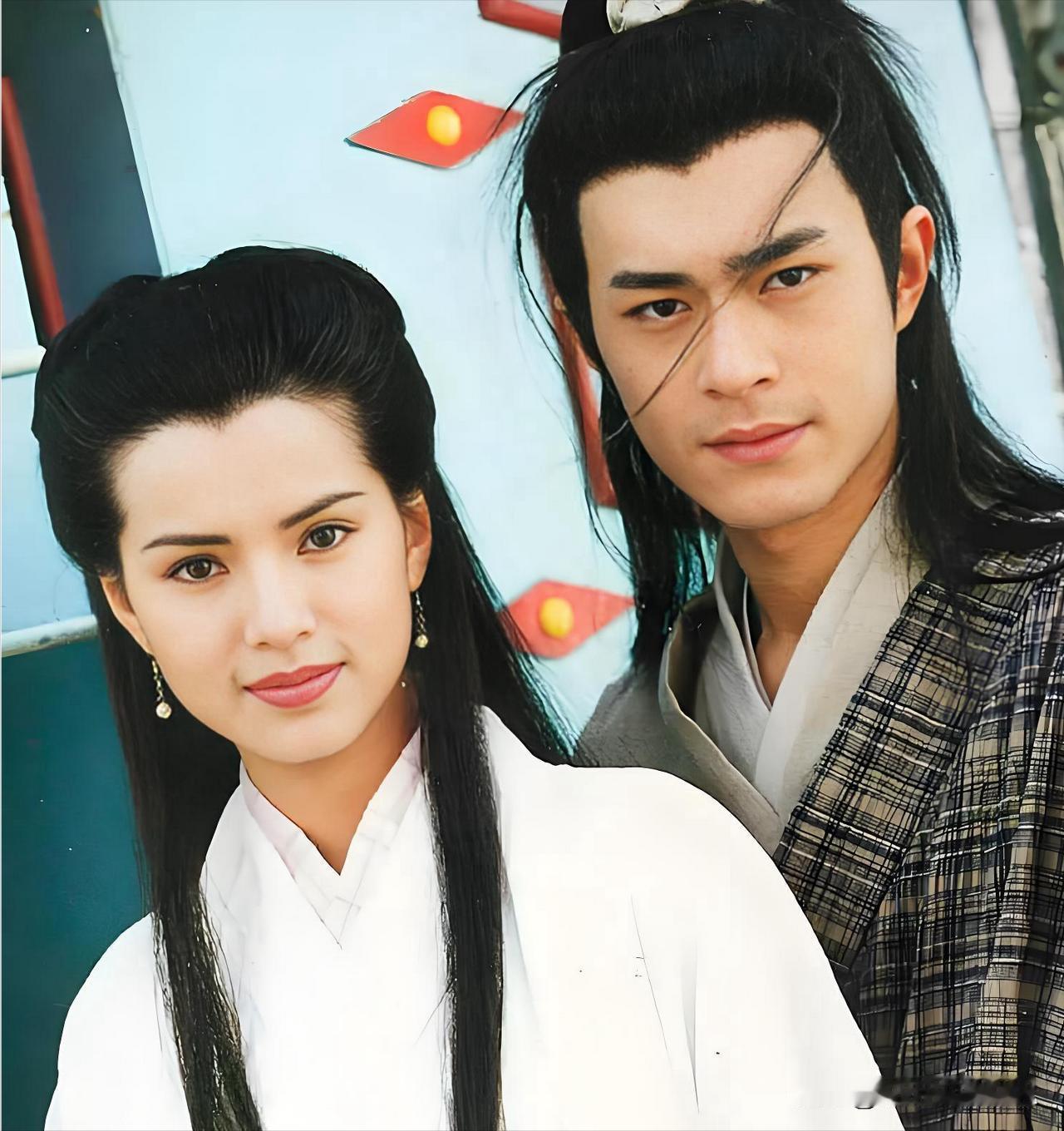 在大多数人的印象中，杨过和小龙女就是一对金童玉女般的人间眷侣。
但是，重读金庸原