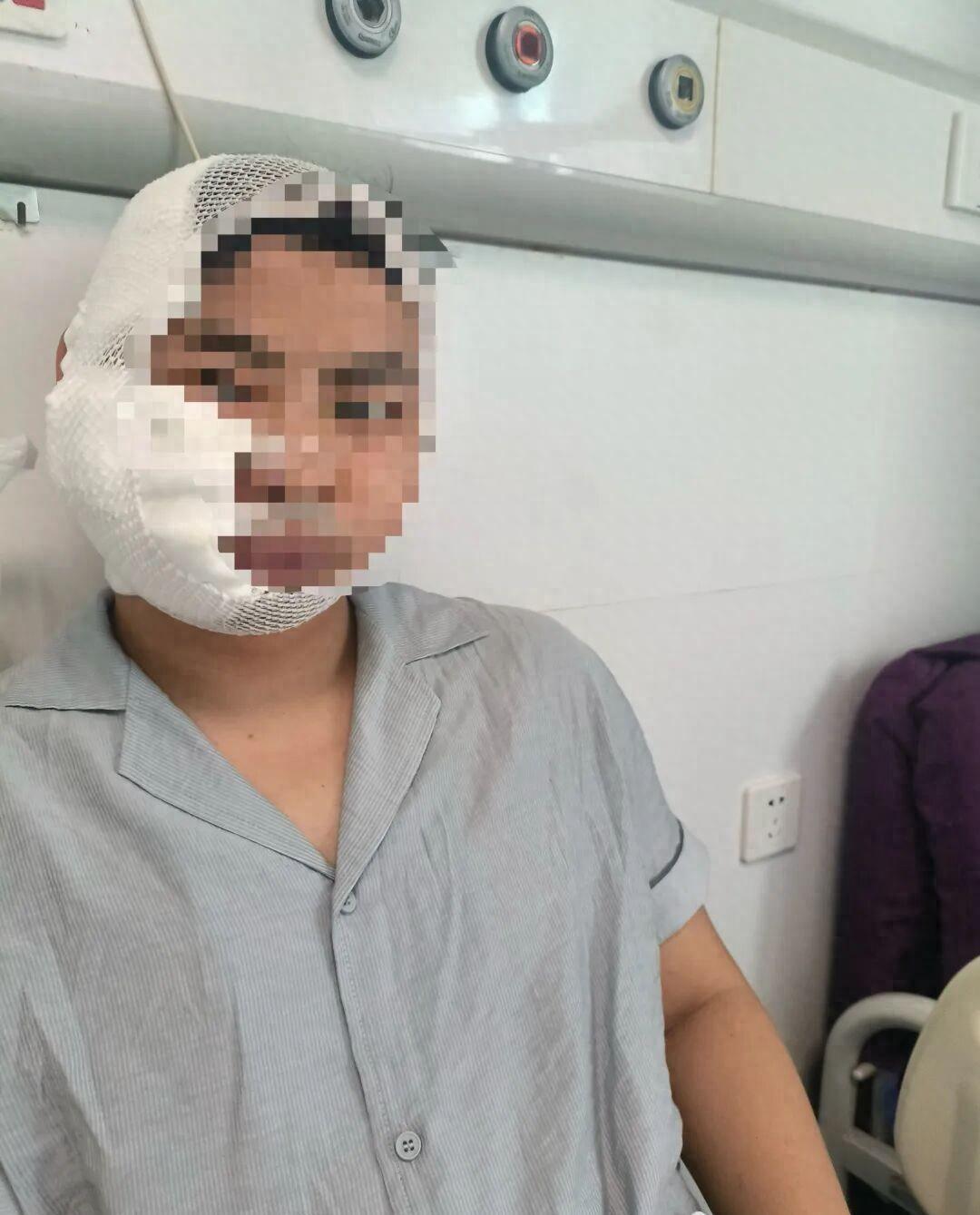这起意外事件不仅在网络上引起了轩然大波，不少网友戏言它“填补了内陆历史上没有人类
