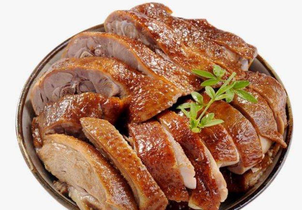 吃了一辈子无为板鸭，才发现它是鹅？

这大概是我近期听过最荒诞又最合理的美食新闻