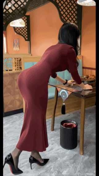 老板娘亲自上菜！