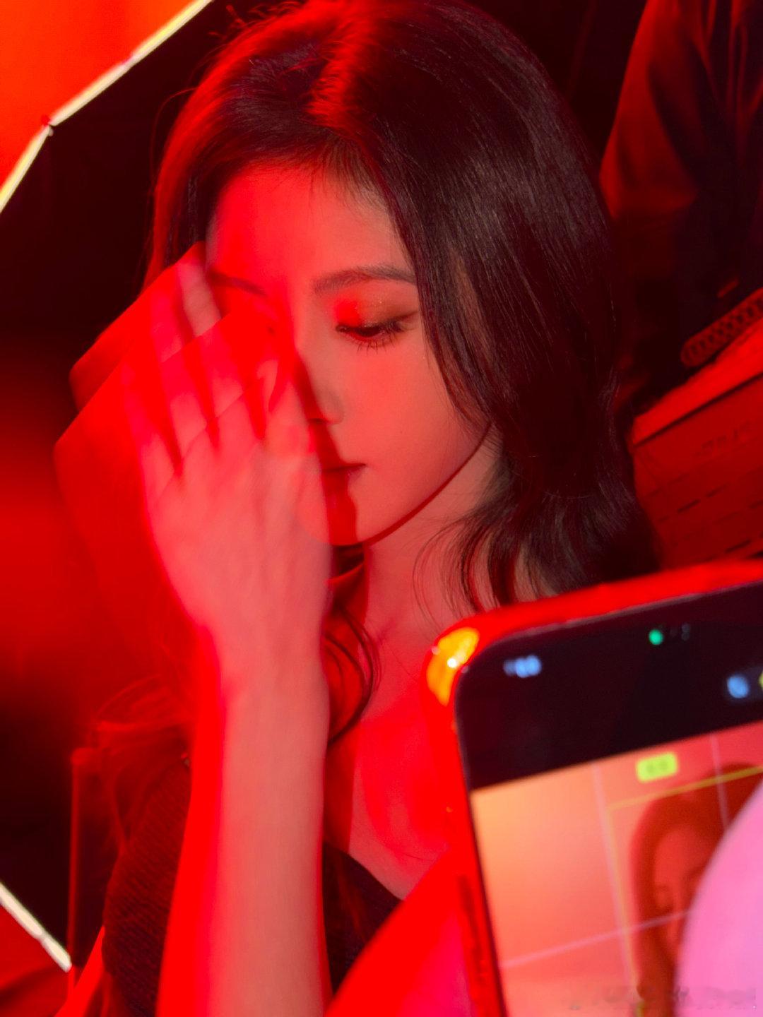 jjy鞠婧祎露芜衣 jjy鞠婧祎姜黎非你的存在 像星星一样闪耀ꉂ ･ ･ ☆