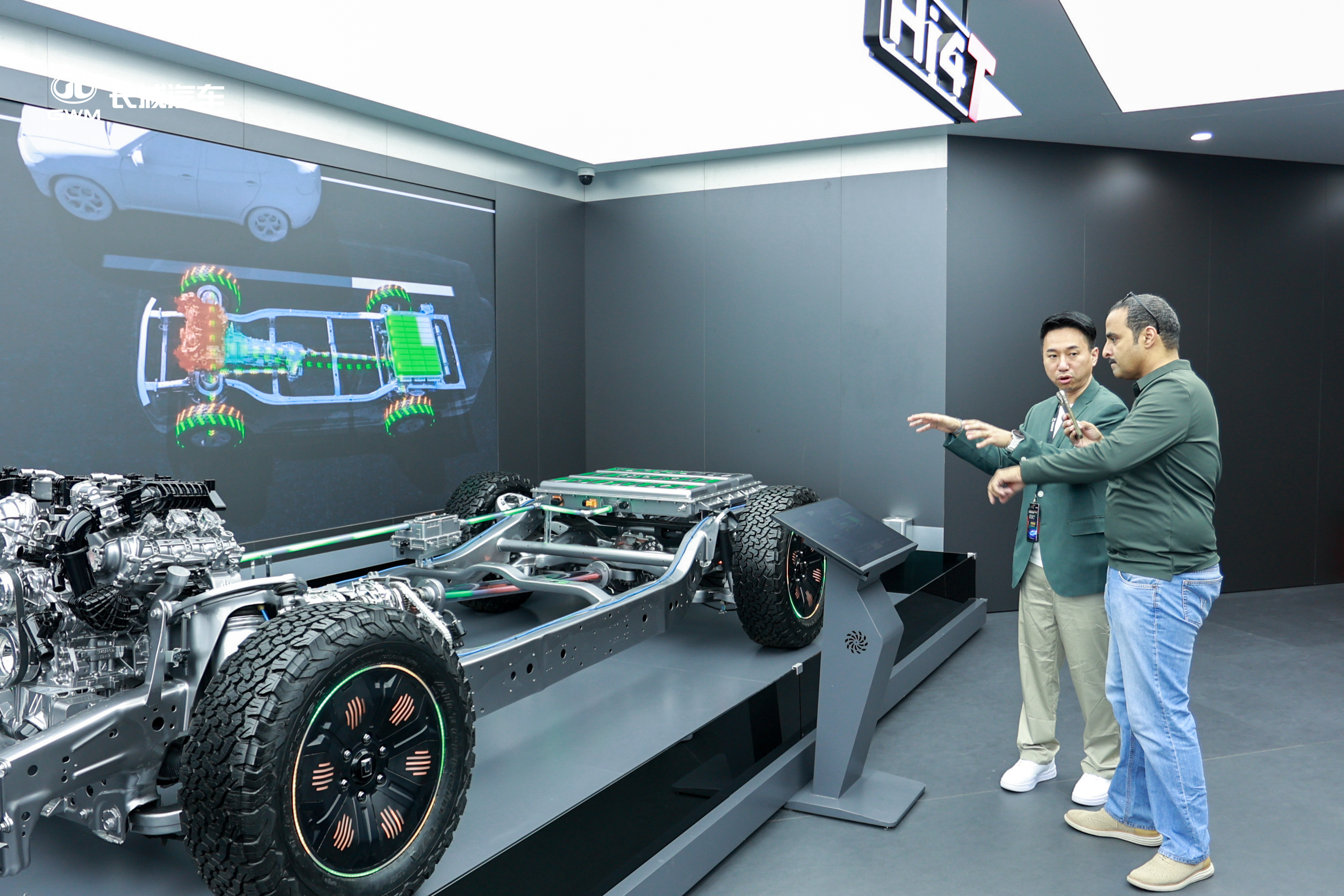 长城Hi4这波有点顶，院士亲自在《人民日报》上发文点名表扬，含金量很高。“从‘书