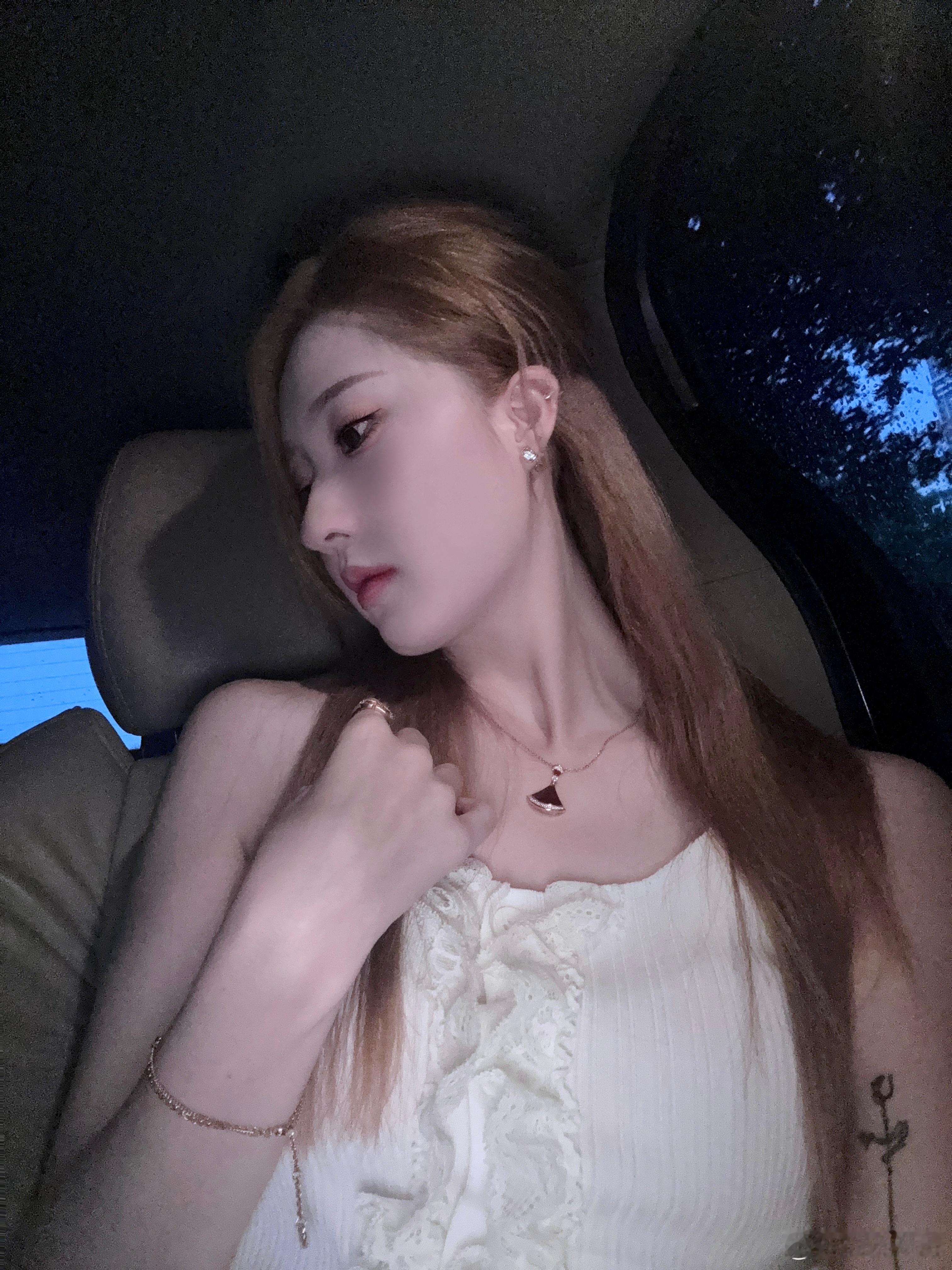 总以为时间很慢 可是已经立秋了#立秋##秋天的第一杯奶茶# ​​​