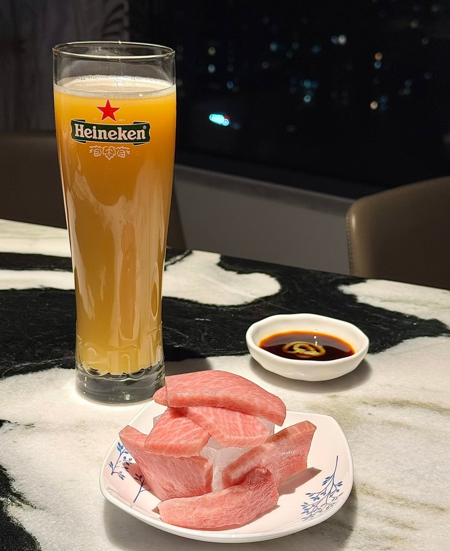 有很多人问过我，问我觉得为什么自己能成功，人声鼎沸时，夜深人静时，胜利时，沮丧时