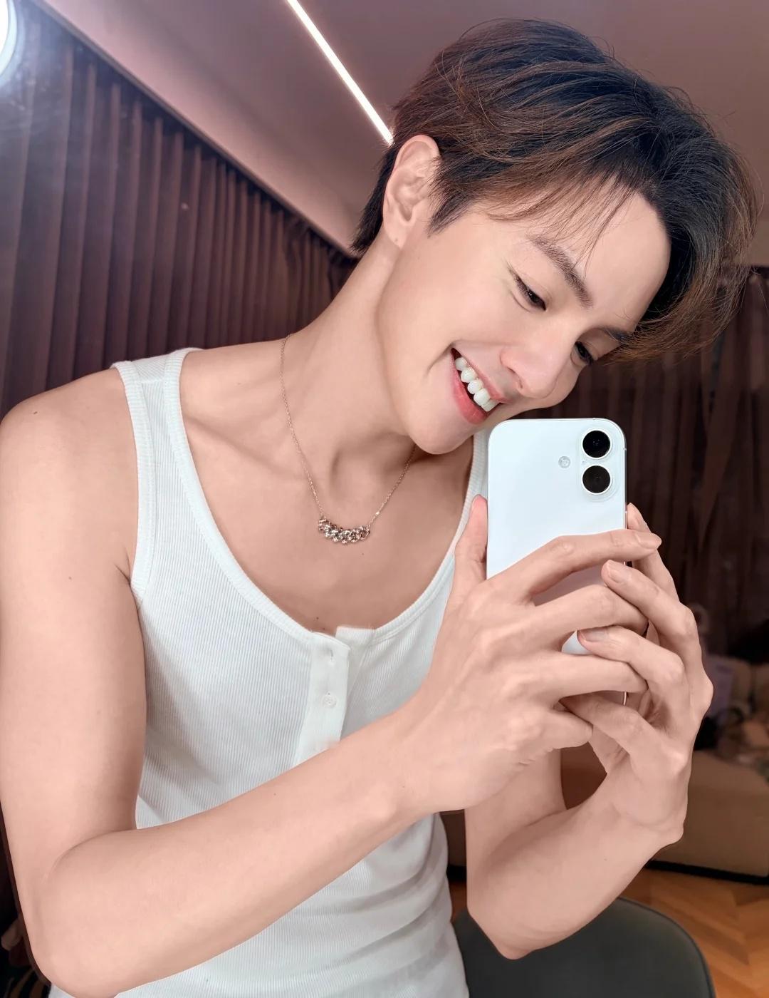 🤳🎧
超不经意的