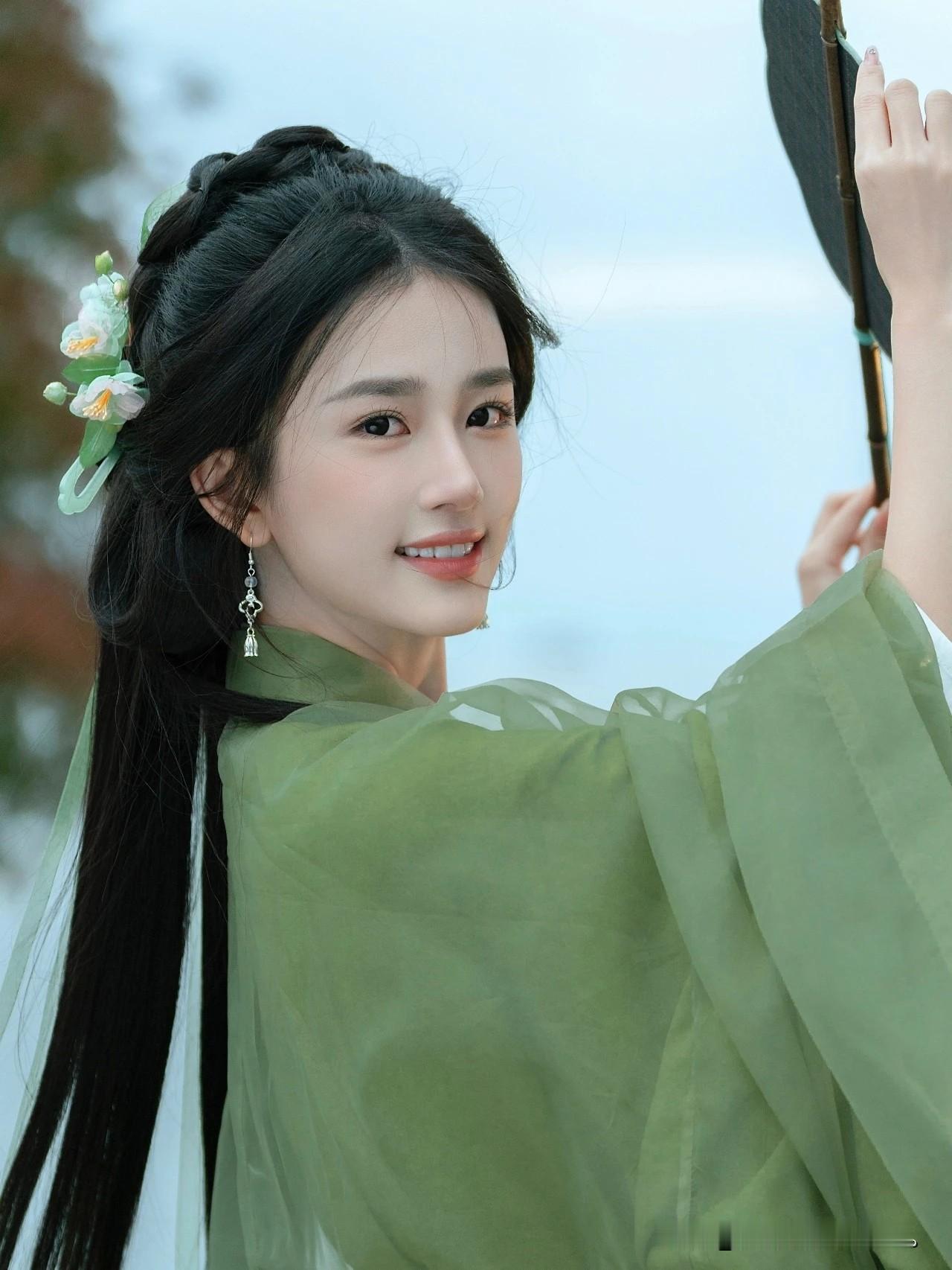 汉服佳人古典汉服美人 汉服美女图 汉服美女穿搭