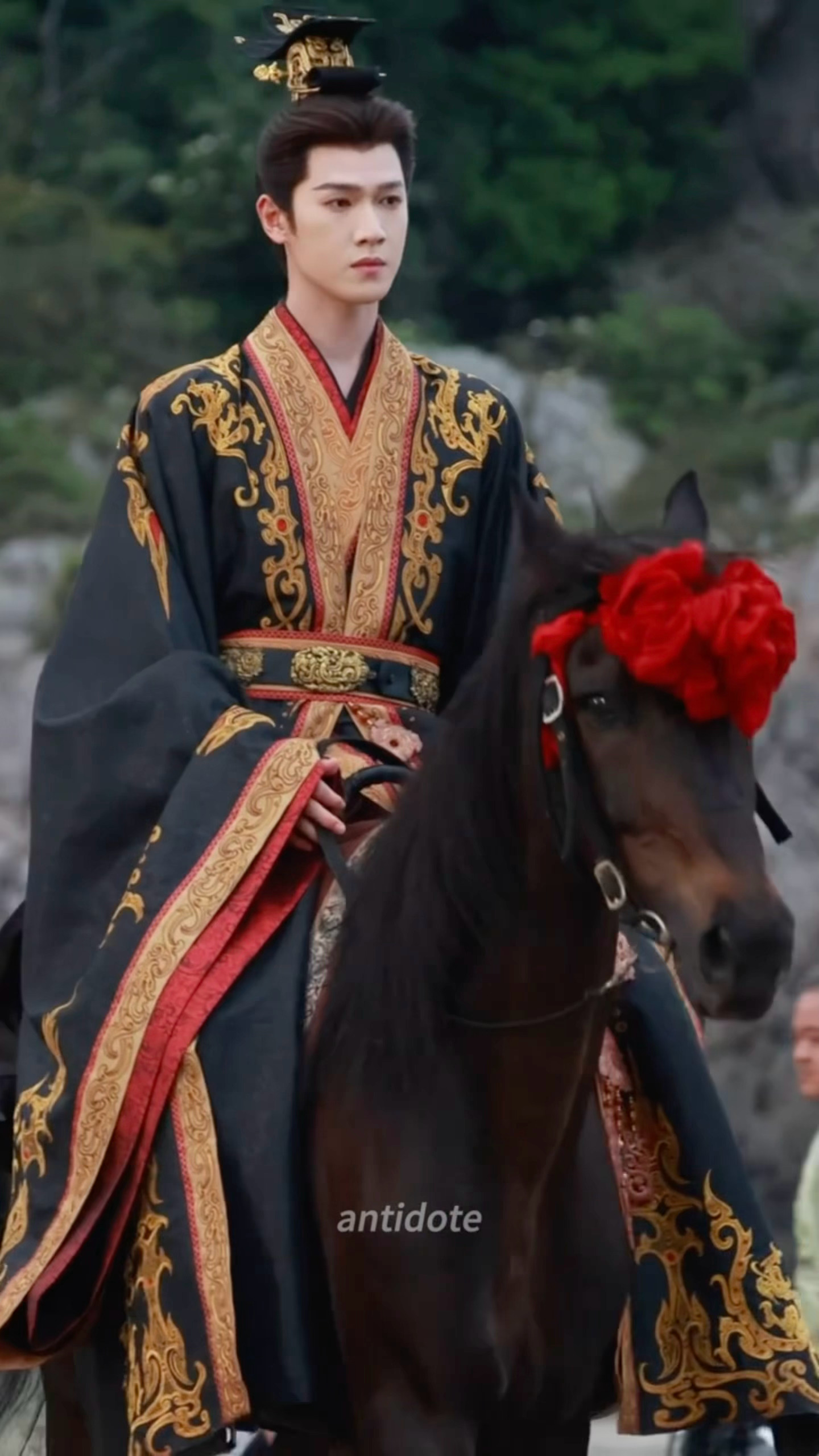 李昀锐归良辰接亲路透李昀锐归良辰娶亲路透 李昀锐这张脸看着就得劲啊