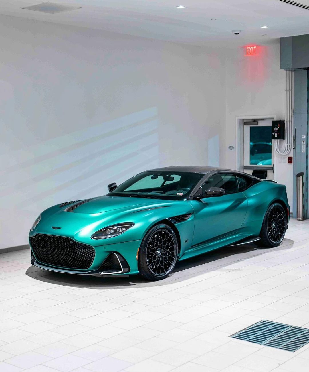 阿斯顿·马丁 DBS 770 Ultimate ​​​