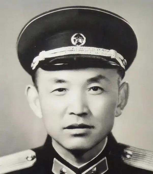 1951年，140师参谋长黎原因为打仗太厉害，资历却不够，军长为了提拔他，接连调