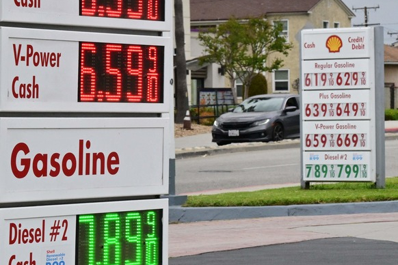 #美国在伊朗面临头号难题#【瑞媒：美国在伊朗面临“头号难题”？】瑞士《新苏黎世报