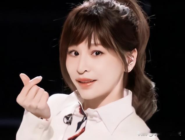 2010年，范植伟对记者说：“王心凌17岁和我在一起时，已经没了第一次，让我很失