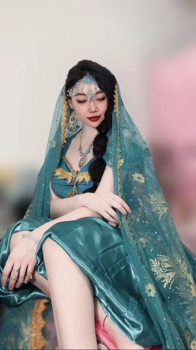 50岁依然保持好状态之。劫你躲得掉 但姐你躲不掉