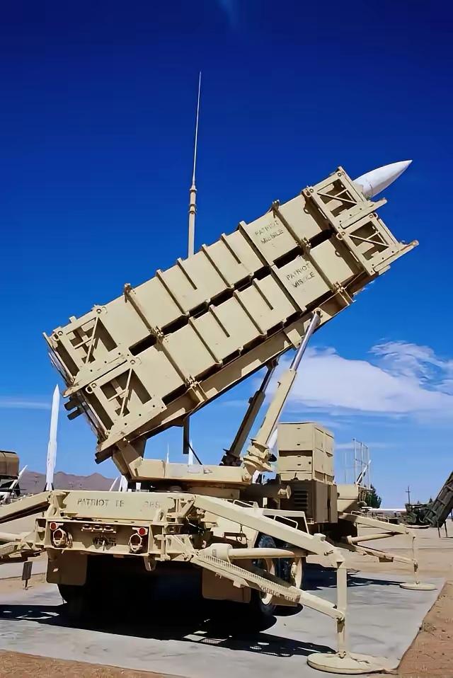 特朗普发愁了，售台这批110亿美元的武器可能完不成了。运输都成问题了。昨天，中国