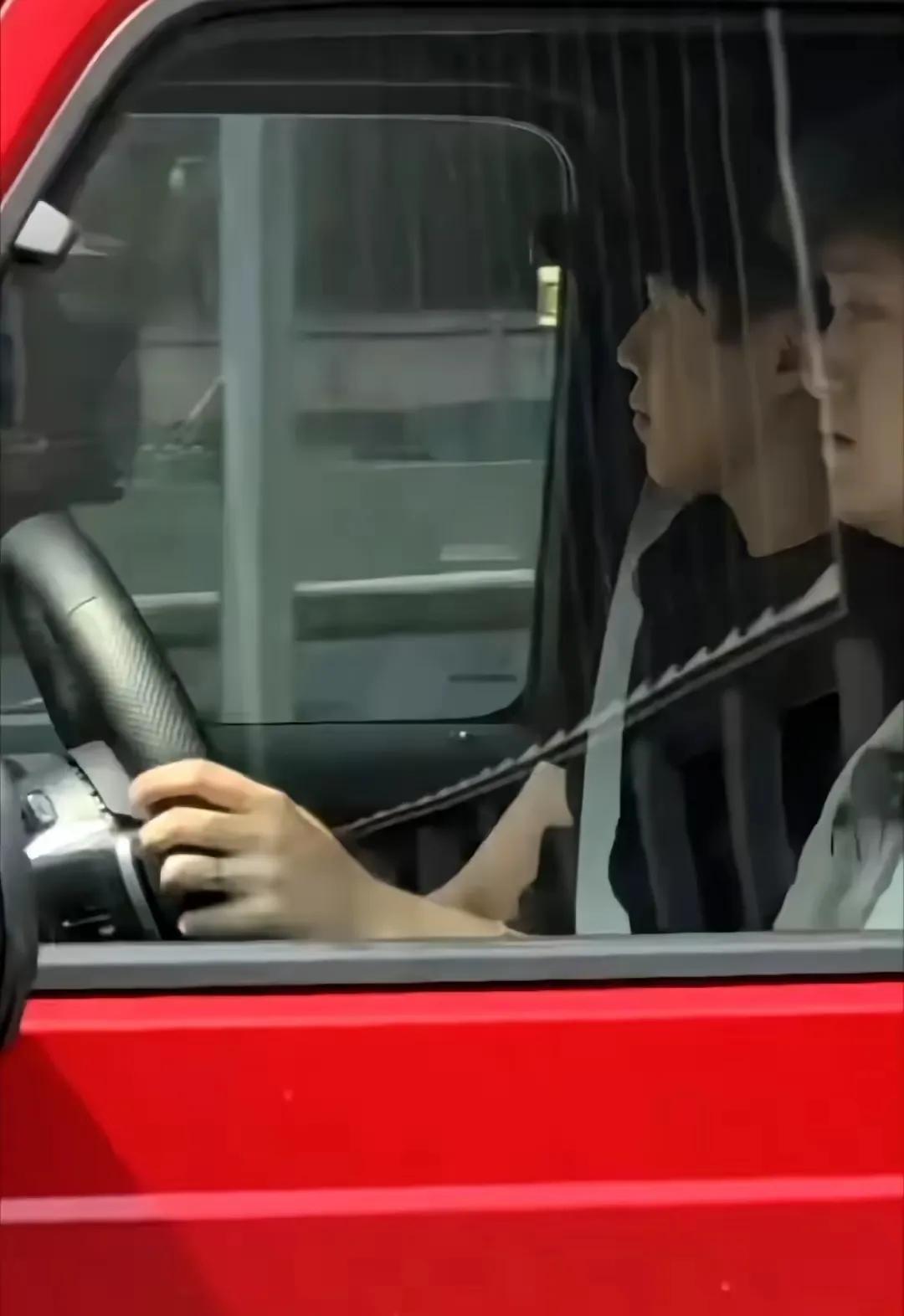 樊振东，王楚钦，莎莎，许昕国乒选手相继抵达雄安新区，
俱乐部超级联赛拉开帷幕，