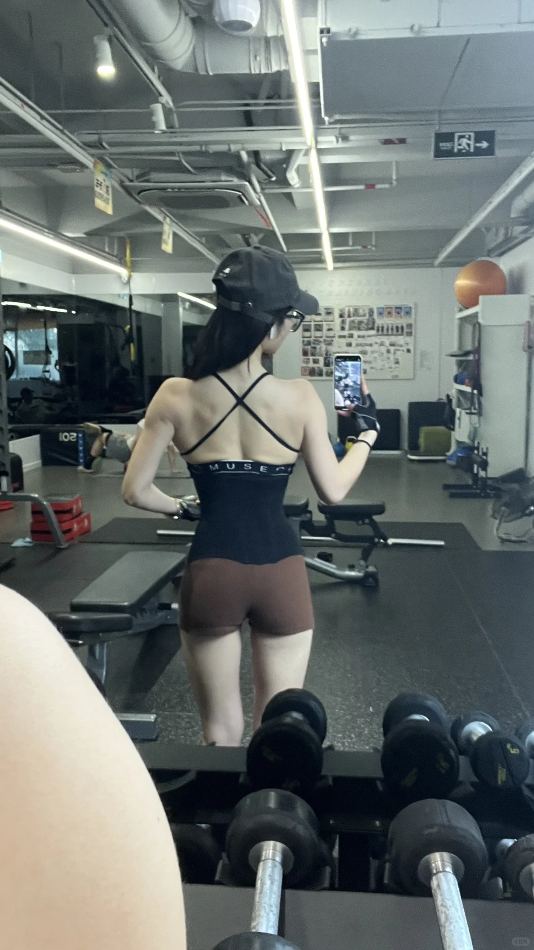 想要蜜大腿和蜜桃臀