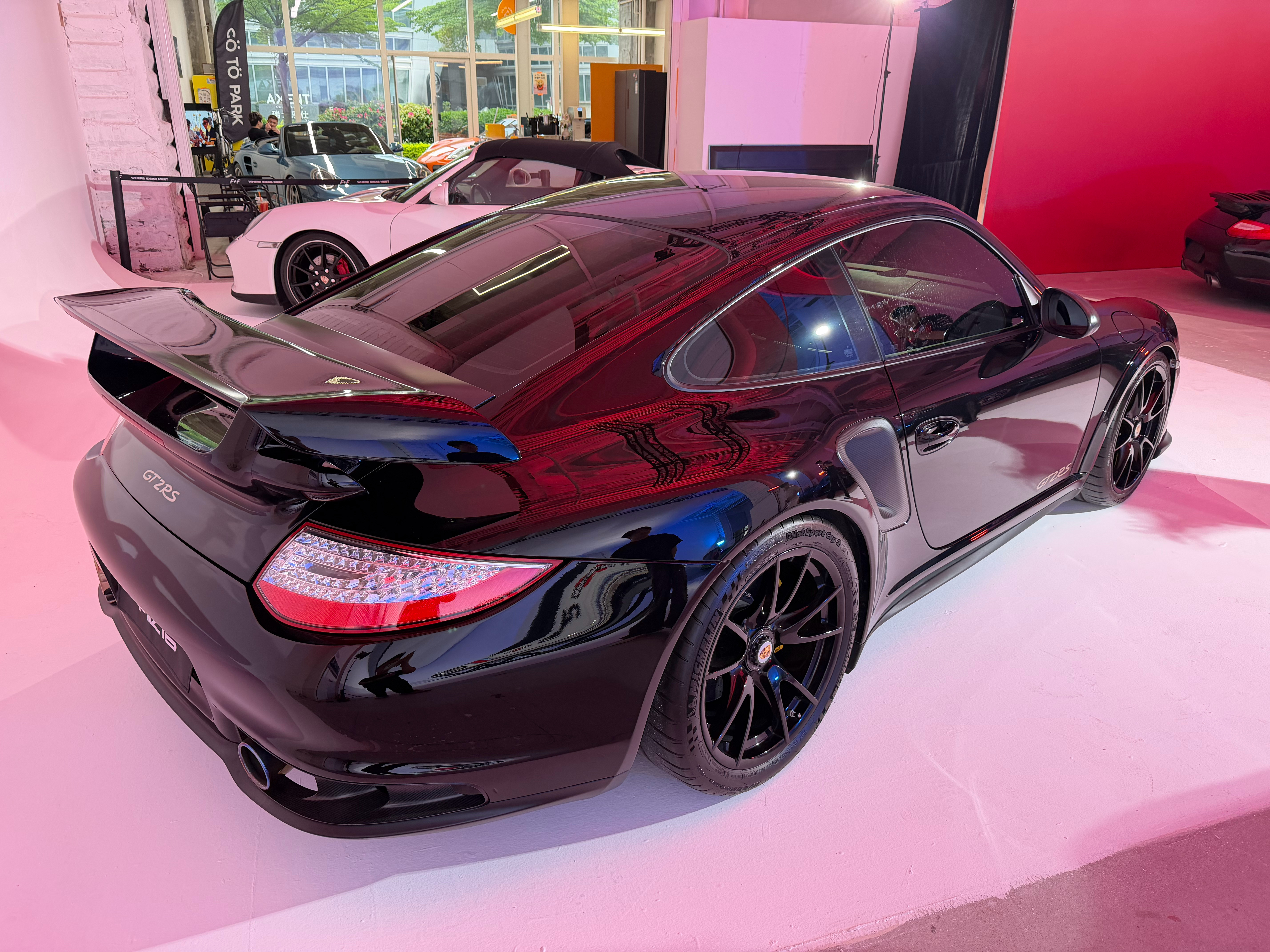 来保时捷车友会逛了一圈这么多保时捷，我还是最喜欢 997 系列的尤其 997 G