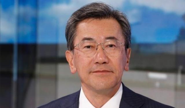 日本 前大使山上信吾曾接受 德国 媒体采访时说，“中国已不再是日本以前熟悉的中国