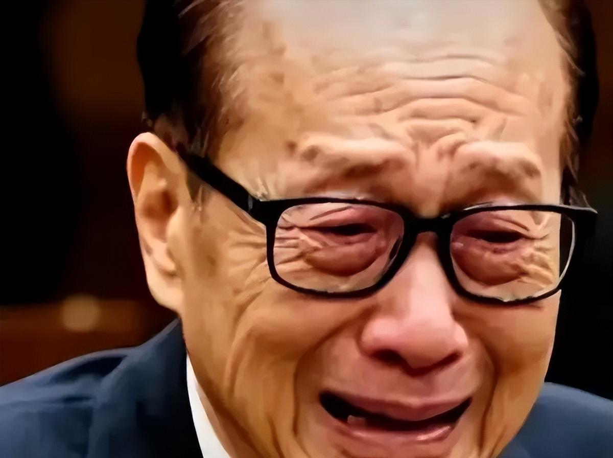 228亿港口大买卖，黄了！

李嘉诚把全球43个港口打包卖给美国贝莱德，连巴拿马