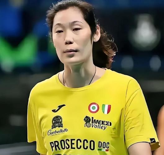 朱婷承认自己的一项不足

近期网友对于中国女排前队长朱婷的关注，始终逃不开两点：