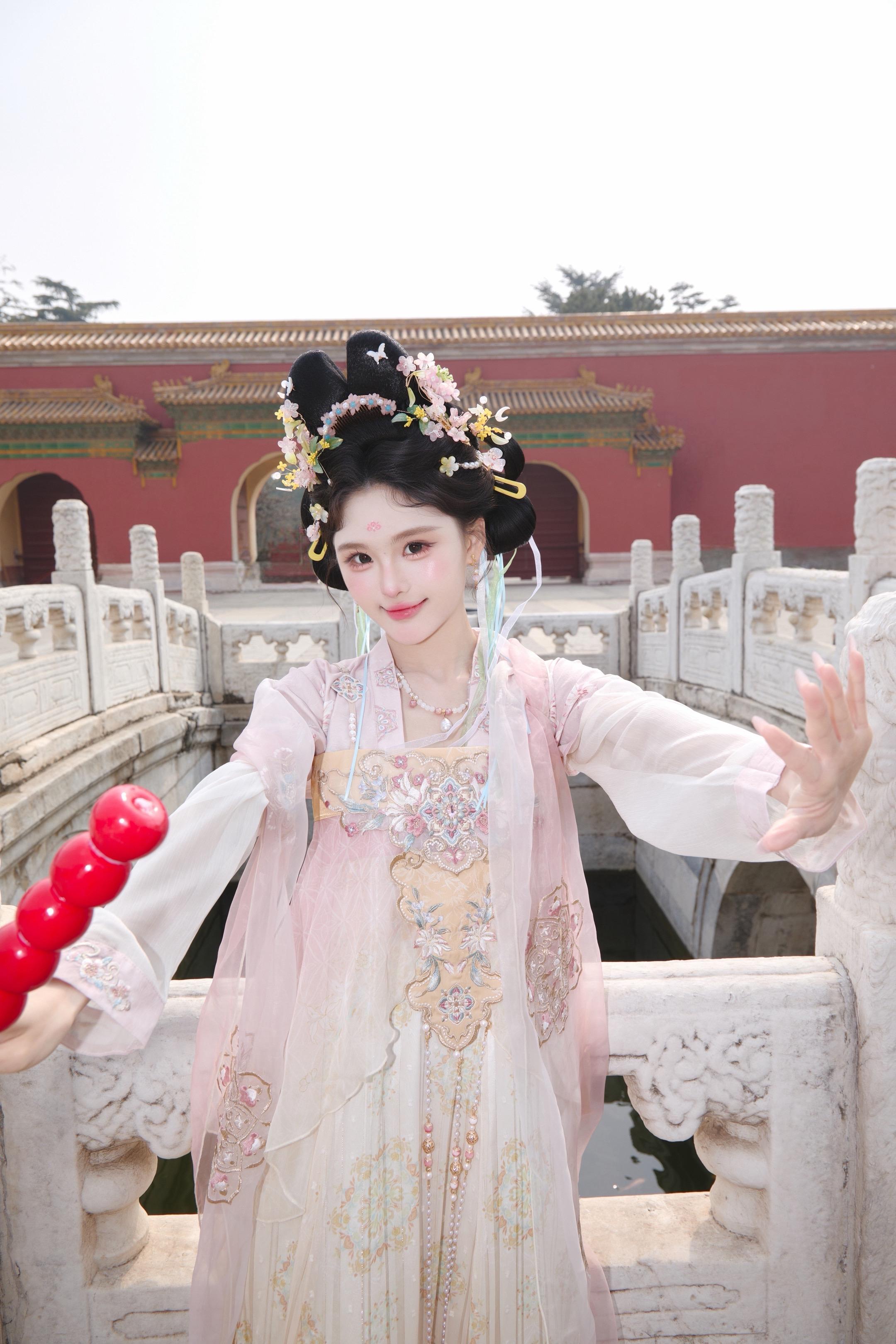 装可爱可是本小姐的拿手戏𝐛𝐛 •͈ᴗ⁃͈