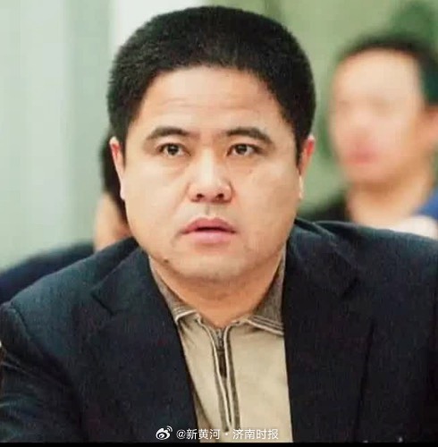 【#李传良曾举报原鸡西市委书记#】黑龙江省鸡西市原副市长李传良6年前因涉巨额贪腐