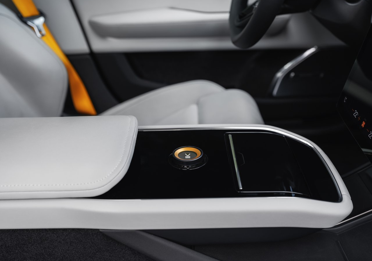 polestar  2026 Polestar 5，品牌旗舰纯电GT跑车，脱胎于