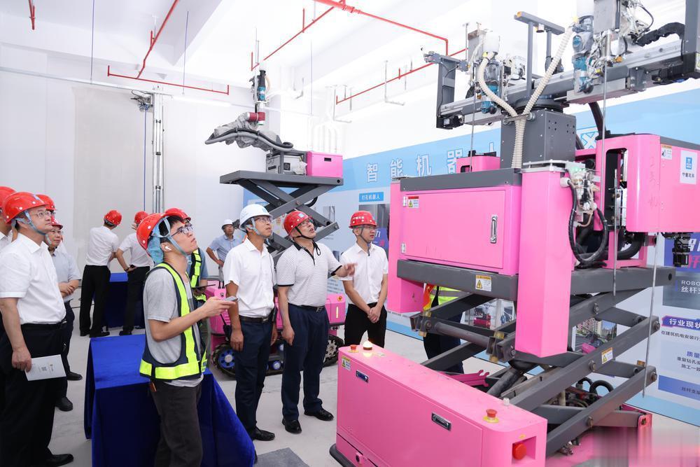 【装配式建筑实现产业化建造，珠海首个“产业新社区”示范项目迎千余名“专业观众”】