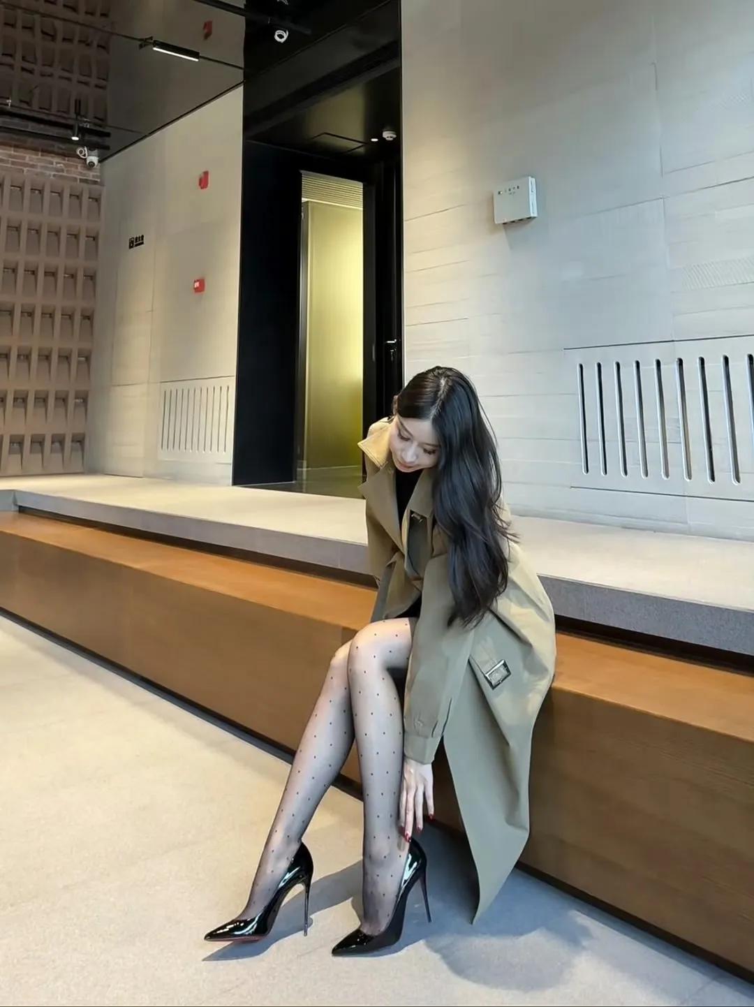 频繁的记录 不要变成麻木的人📒涞觅,不止丝滑今日穿搭(ootd)细高跟鞋 ​​