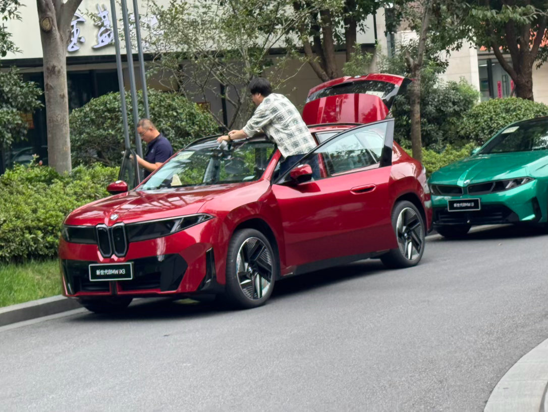 不限制路线 不设定场景 不签保密协议 BMW｜momenta R7 宝马新世代 